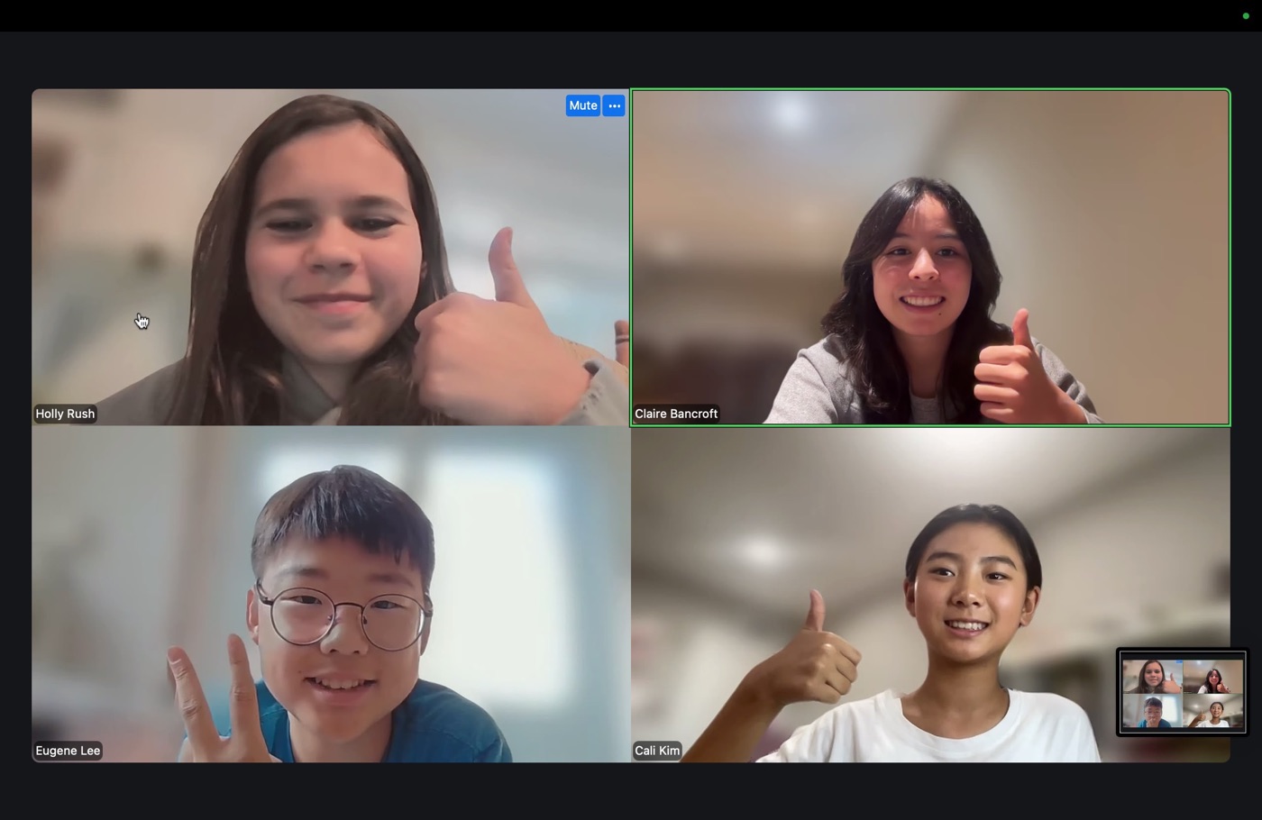 Four Papers students giving a thumbs up on a Zoom session